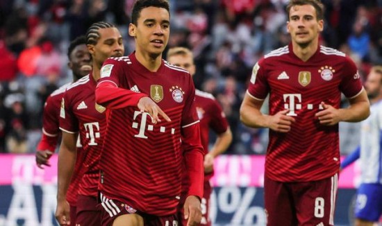  德甲新军圣保利主场首秀爆冷取胜  