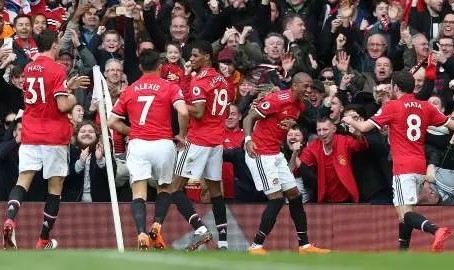  曼联争议红牌葬送德比胜利  