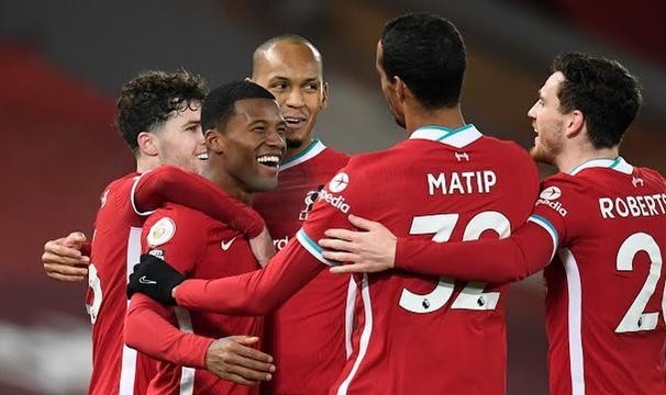  科隆降级危机触发球迷场外抗议活动  