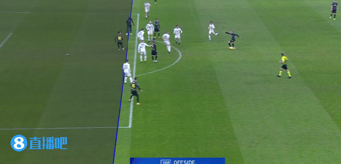  贝内文托主场遭遇暴雨侵袭延期补赛告捷