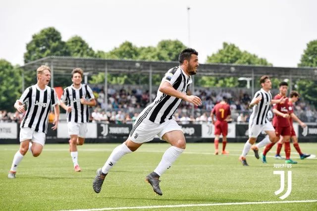  圣埃蒂安客场艰难战平梅斯青年军